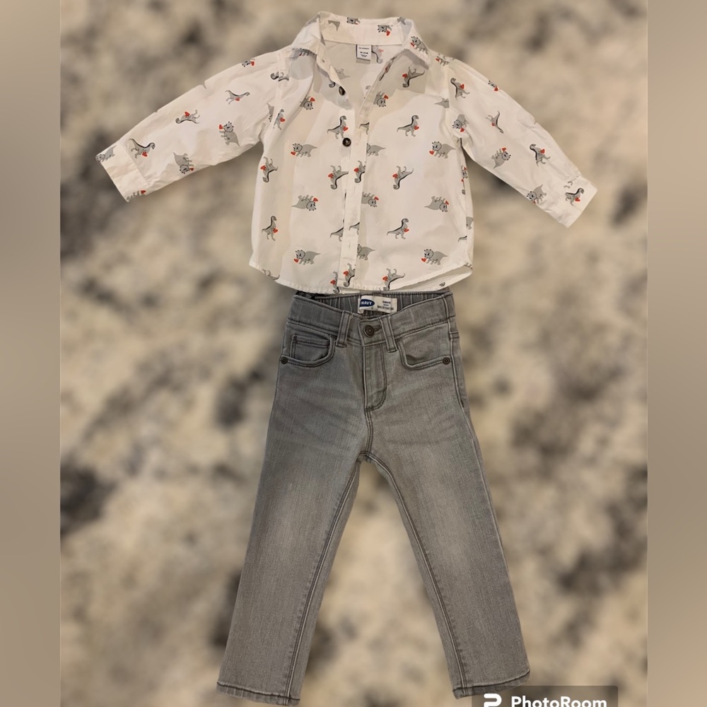 Set Old navy skinny jeans for boy 2T and 100% Cotton shirt 18-24 months